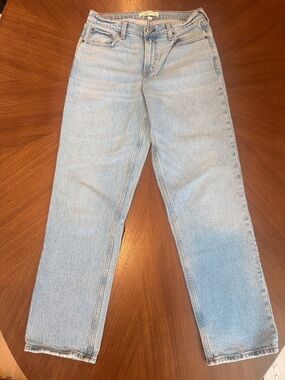 Abercrombie & Fitch Curve Love Light Blue Women's Jeans size 28